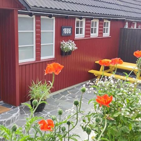 Cozy Cottage Klaksvík Exteriör bild